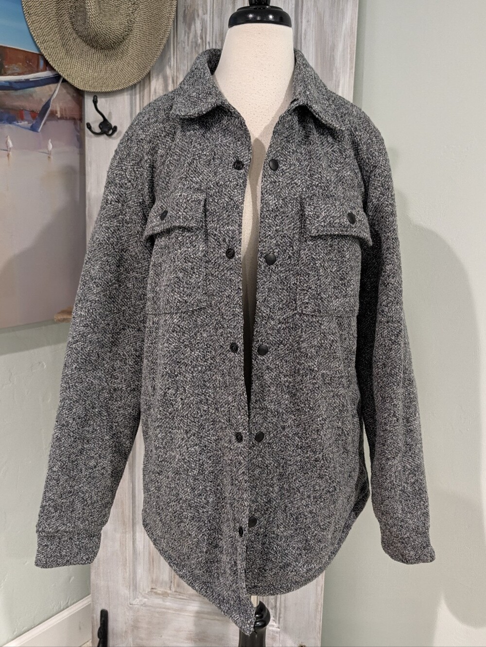 Old Navy Men's Gray Button-Up Shirt Jacket